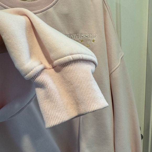 Sunkissed Coconut Light Pink Embroidered Camper Sweatshirt Size XXL - Picture 14 of 15